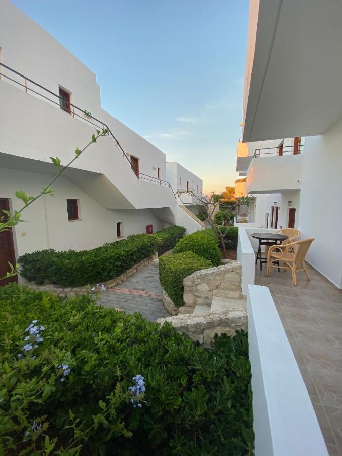 Hotel Amazones Village 4*
