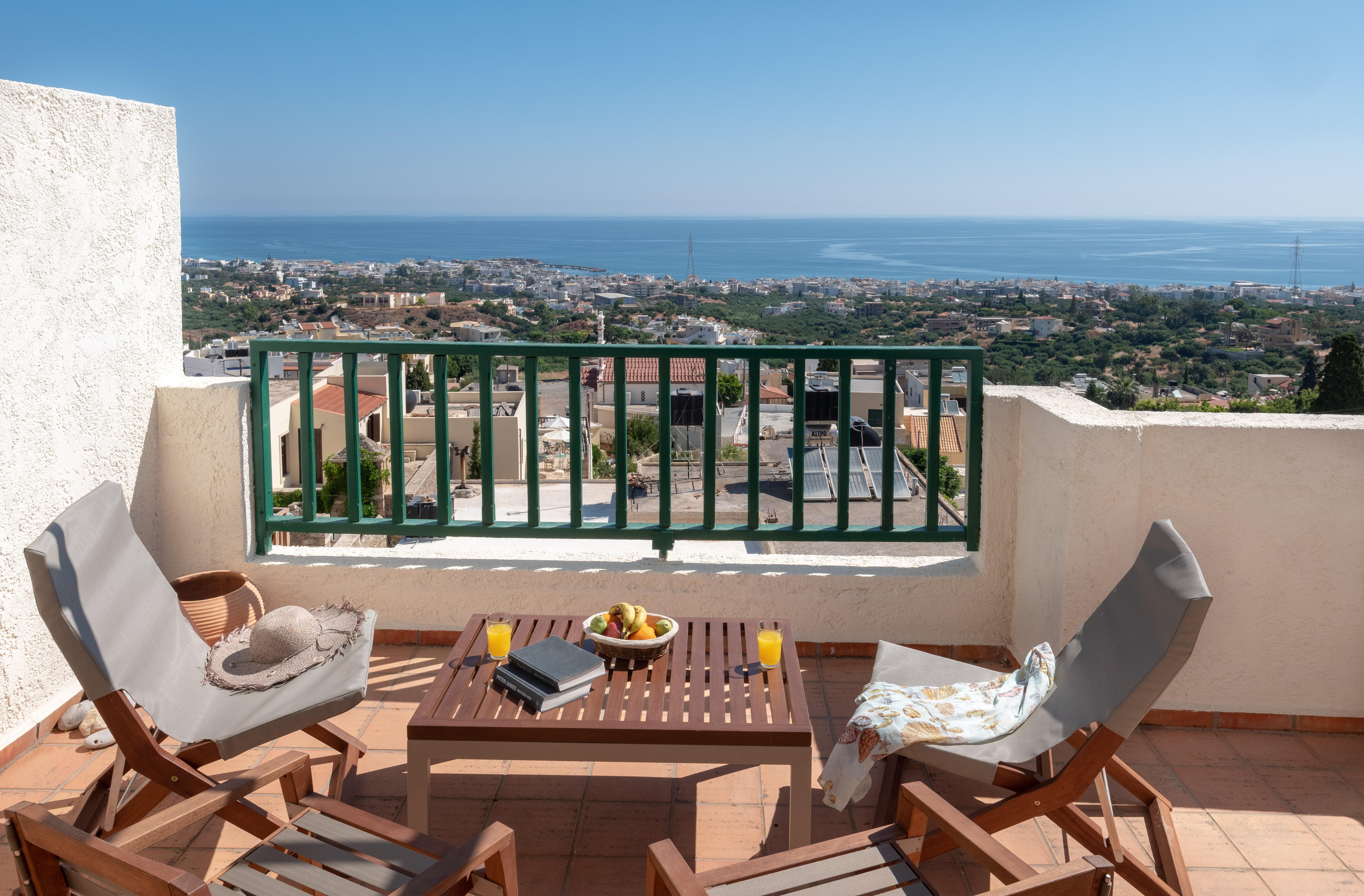 Hotel Amazones Village Hersonissos (Crete)