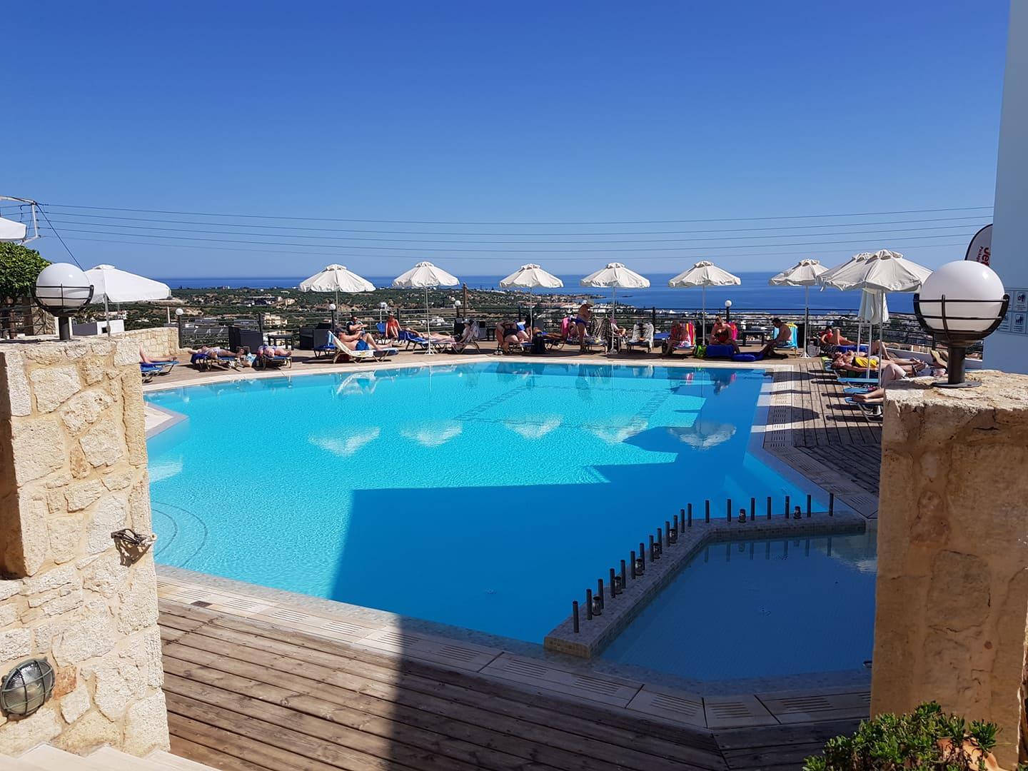 Hotel Amazones Village 4*