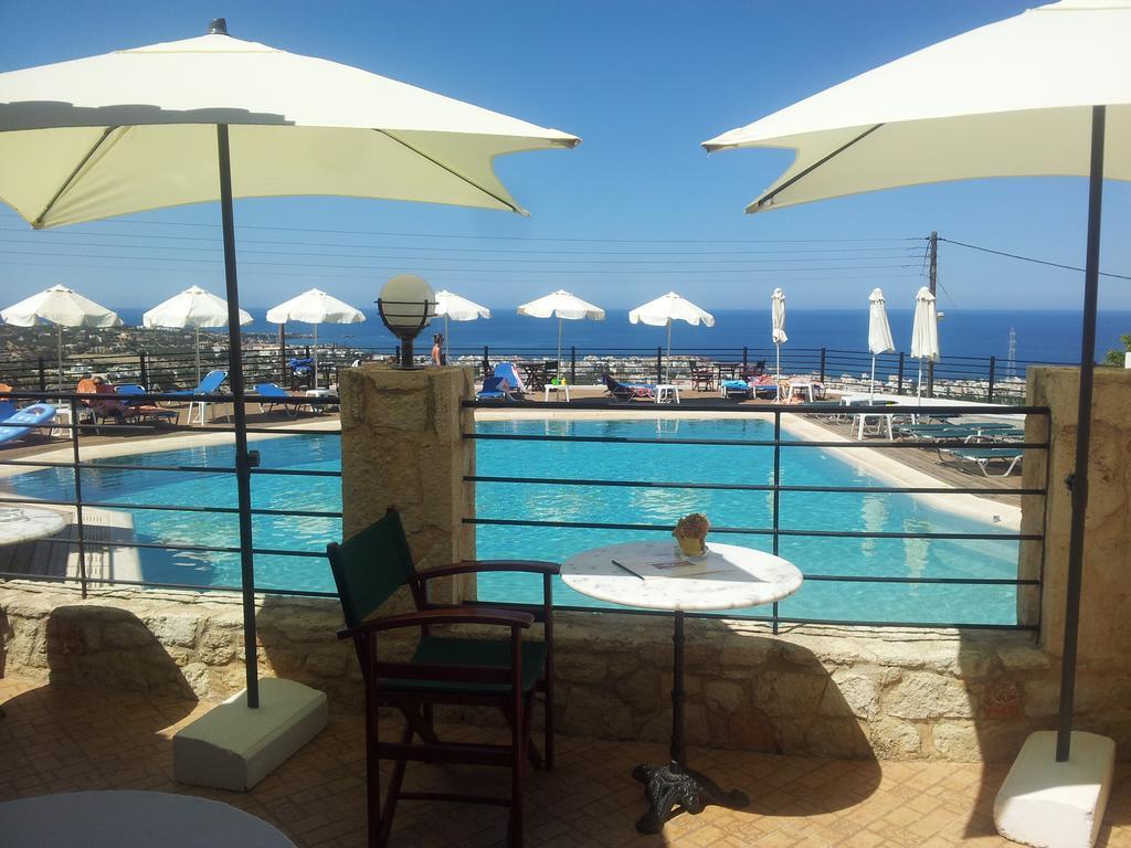 Hotel Amazones Village